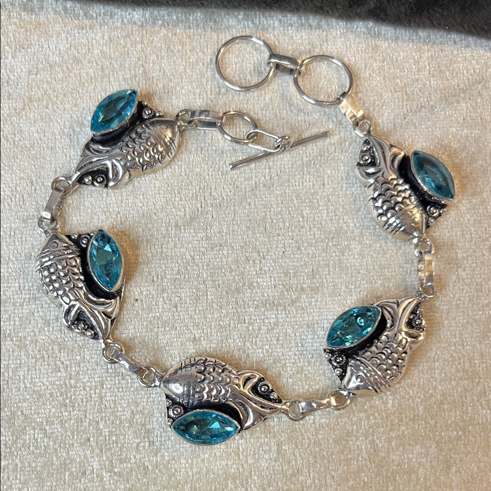 Nwt 925 Sterling Silver Fish Shaped Blue Topaz Artisan Crafted Bracelet